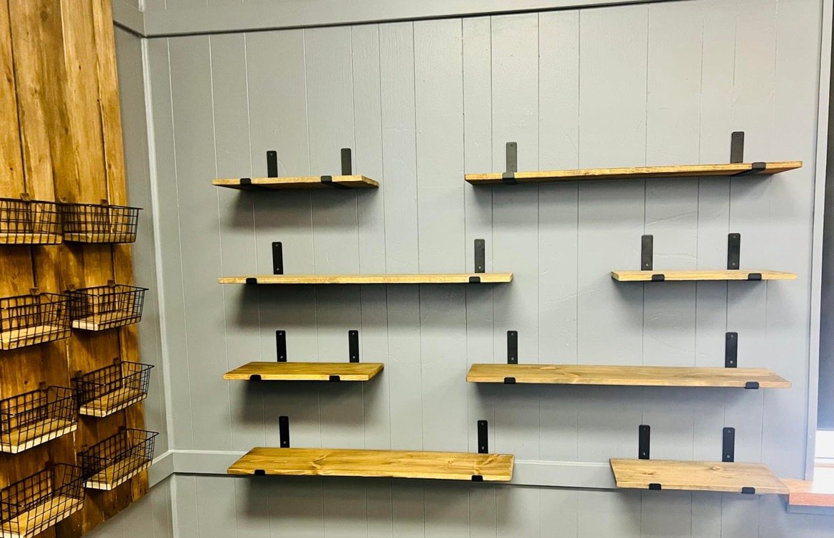 Easy DIy shelf Brackets